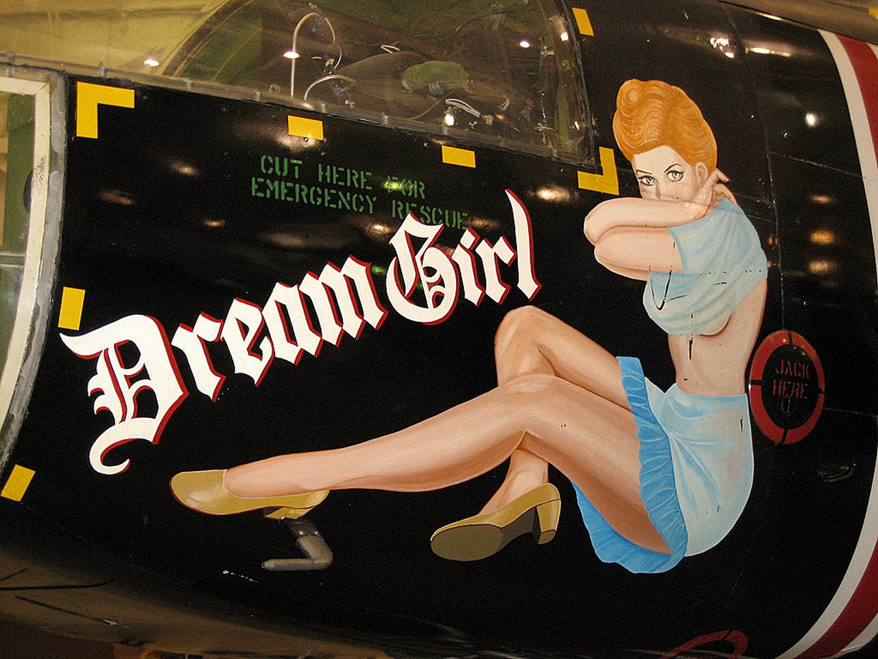 dream girl aircraft noseart